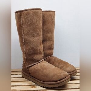 UGG Australia Womens | Chestnut | Classic Tall II Winter Boots Size 7